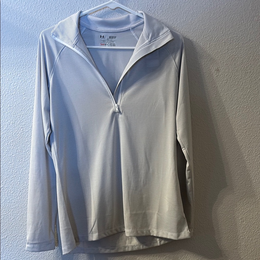 NWT Under Armour Light Gray Quarter-Zip Pullover size XS